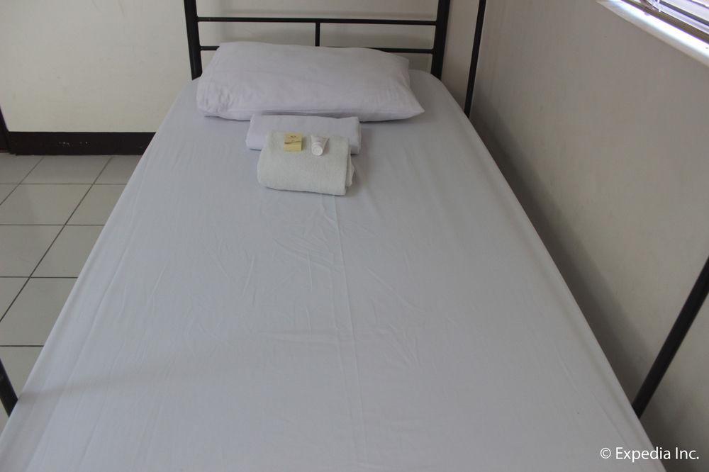Ilocos Norte Hotel & Convention Center Laoag Bagian luar foto