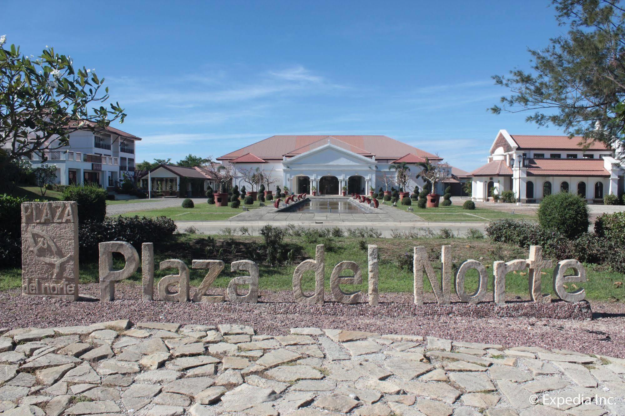 Ilocos Norte Hotel & Convention Center Laoag Bagian luar foto