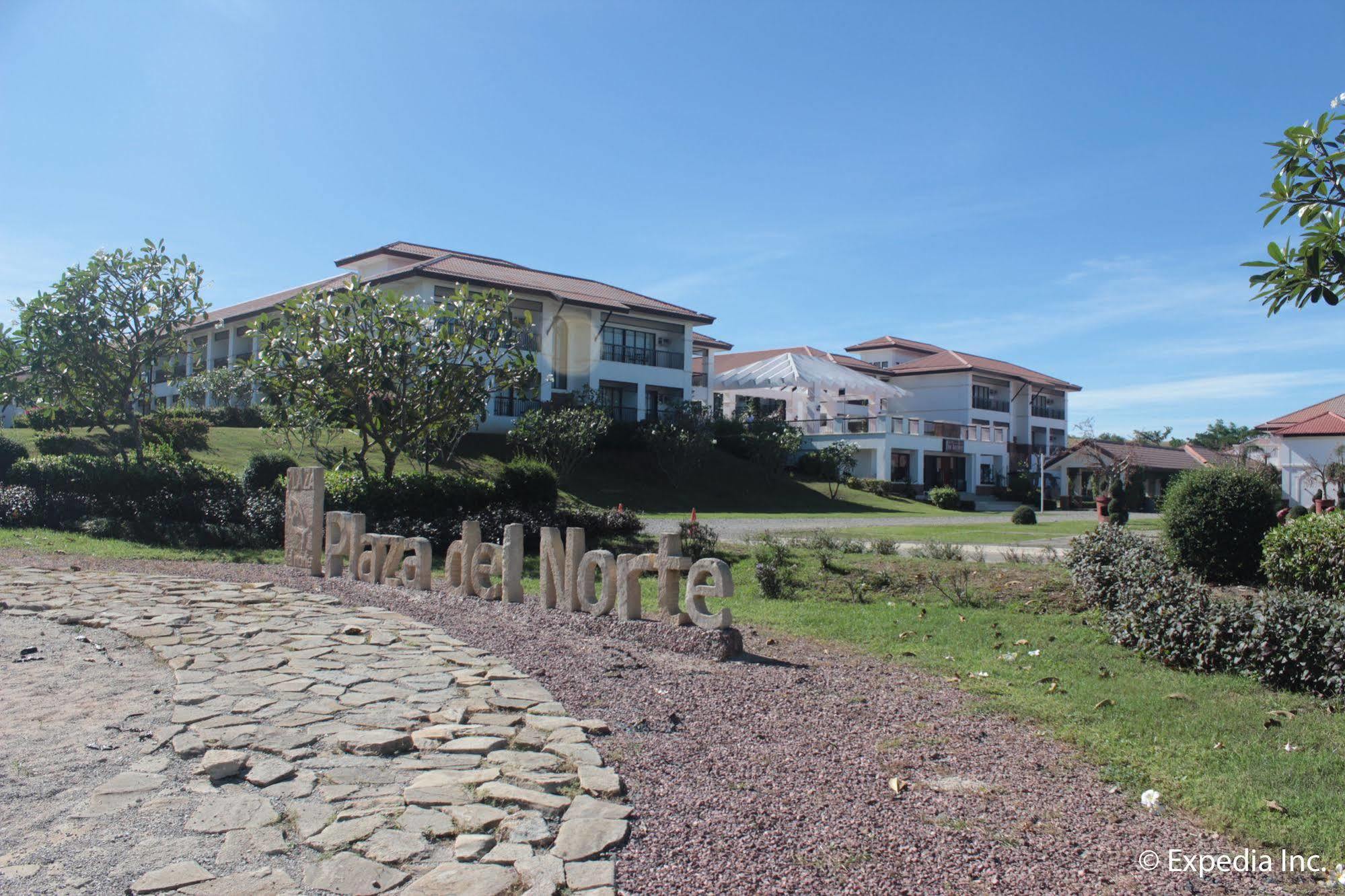 Ilocos Norte Hotel & Convention Center Laoag Bagian luar foto